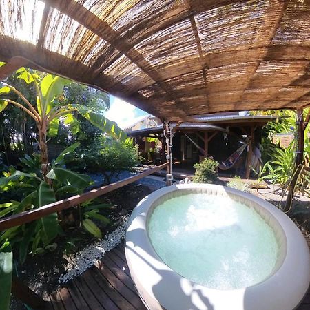 Kaz Creole Aventure Tropicale Insolite, Fibre, Jardin Et Jacuzzi Prives Saint-Francois  Ngoại thất bức ảnh