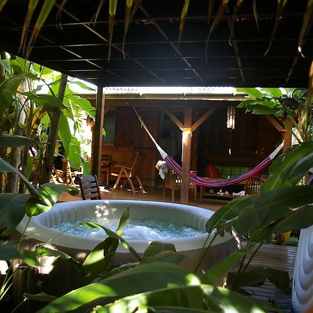 Kaz Creole Aventure Tropicale Insolite, Fibre, Jardin Et Jacuzzi Prives Saint-Francois  Ngoại thất bức ảnh