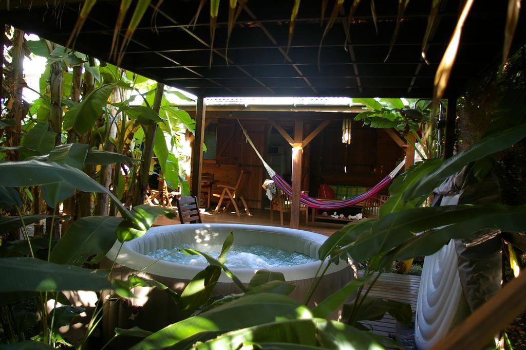 Kaz Creole Aventure Tropicale Insolite, Fibre, Jardin Et Jacuzzi Prives Saint-Francois  Ngoại thất bức ảnh